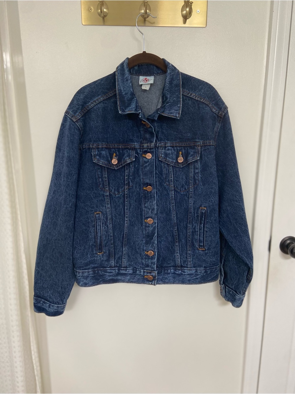 Vintage Chic Women’s Denim Jacket Medium Acid Wash 80s 90s Trucker Jean Jacket